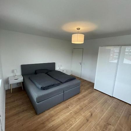 بريمين Grosszugige Wohnung In Findorff المظهر الخارجي الصورة